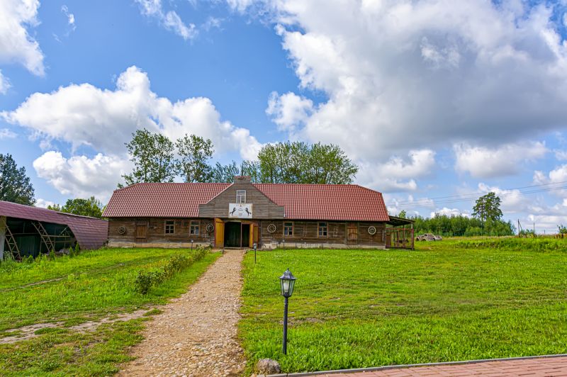 Barn Roof Construction in Hawley, PA